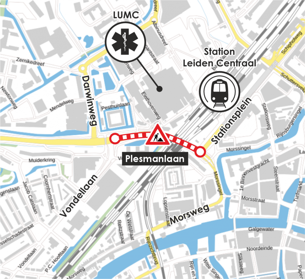 Deze afbeelding is een plattegrond van de Plesmanlaan en omgeving. Op de plattegrond is met een rood-witte stippellijn aangegeven dat het deel tussen de Vondellaan en de Stationspleintunnel is afgesloten voor autoverkeer. Hier vinden de werkzaamheden plaats.